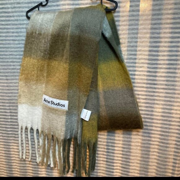 Acne studios scarf - Picture 1 of 2
